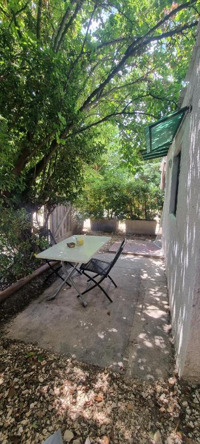 Studio En Camargue Arles Exterior photo